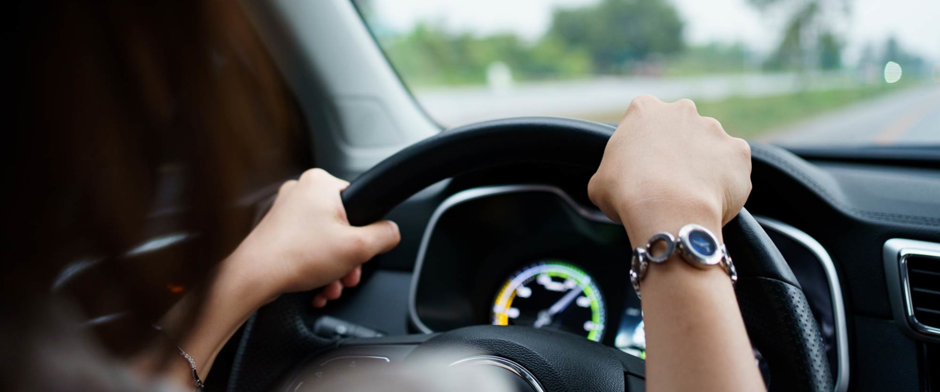 Maintaining a Safe Following Distance: Tips and Techniques for Safe Driving