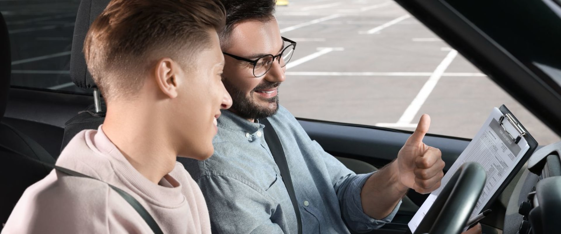Anticipating and Reacting to Unexpected Situations: Essential Tips for Safe Driving